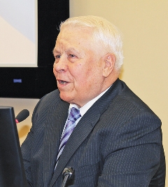 Валерий Дмитриевич Захаров